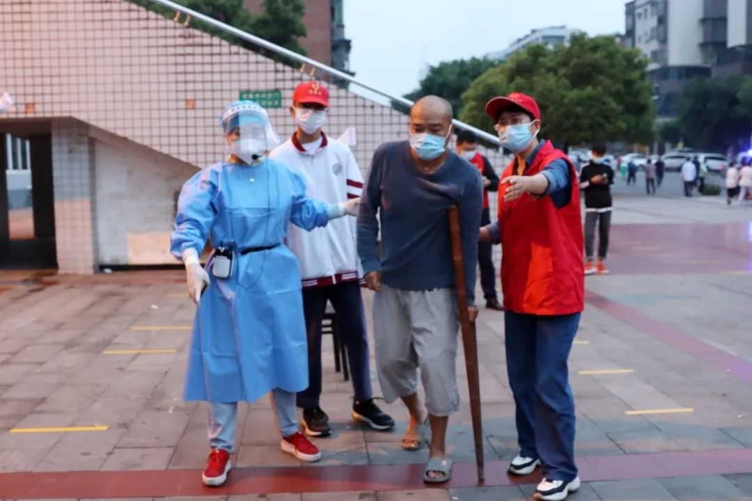 共戰疫情丨公司志愿服務(wù)隊助力疫情防控